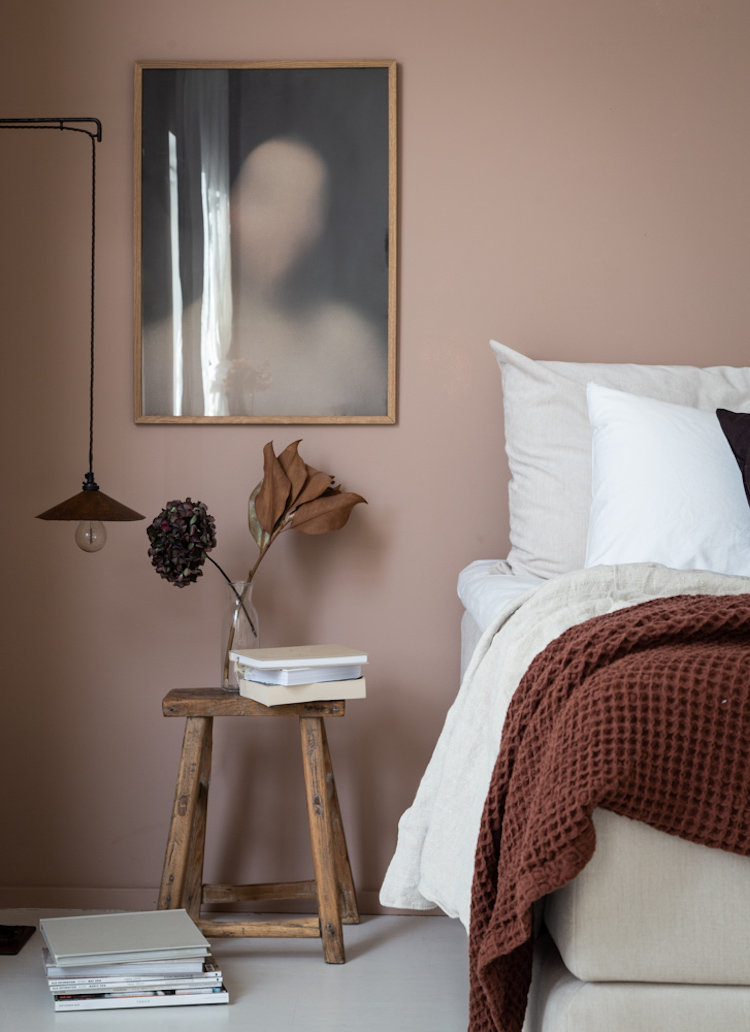 Dusty pink bedroom walls - COCO LAPINE DESIGN